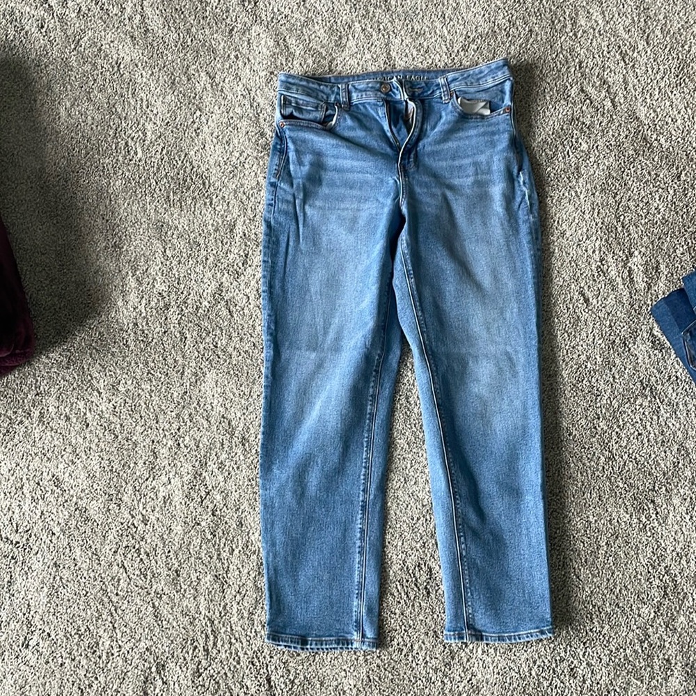 American Eagle mom jeans